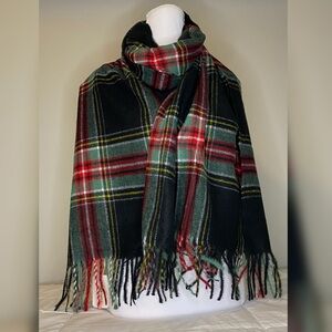 NWT Fashion Apparel Accessories Plaid Scarf - Black Green